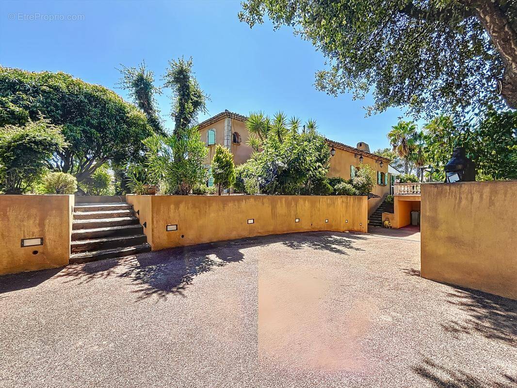 Maison à SAINT-RAPHAEL