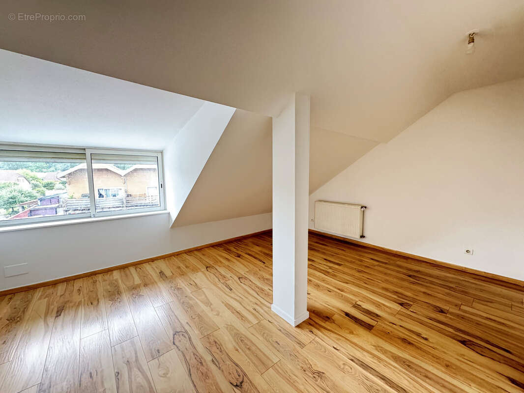 Appartement à VALDOIE