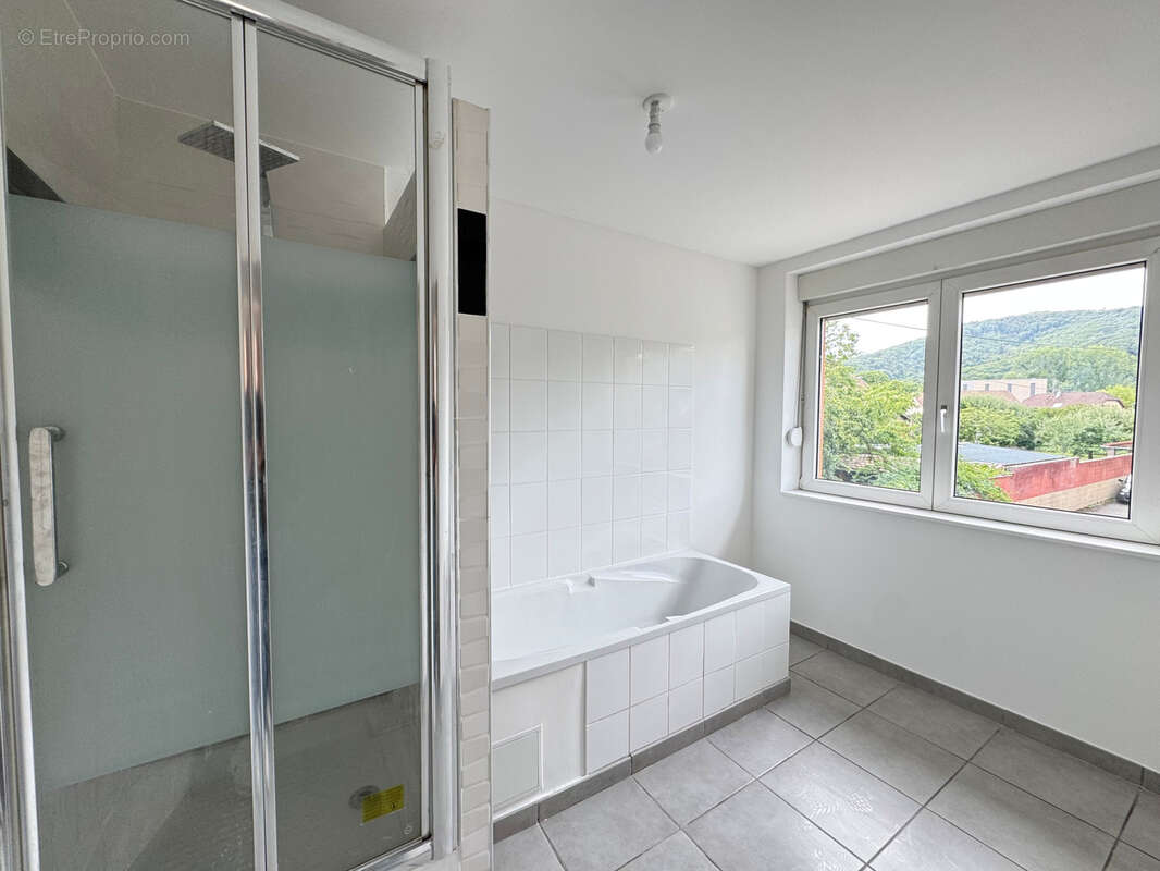 Appartement à VALDOIE