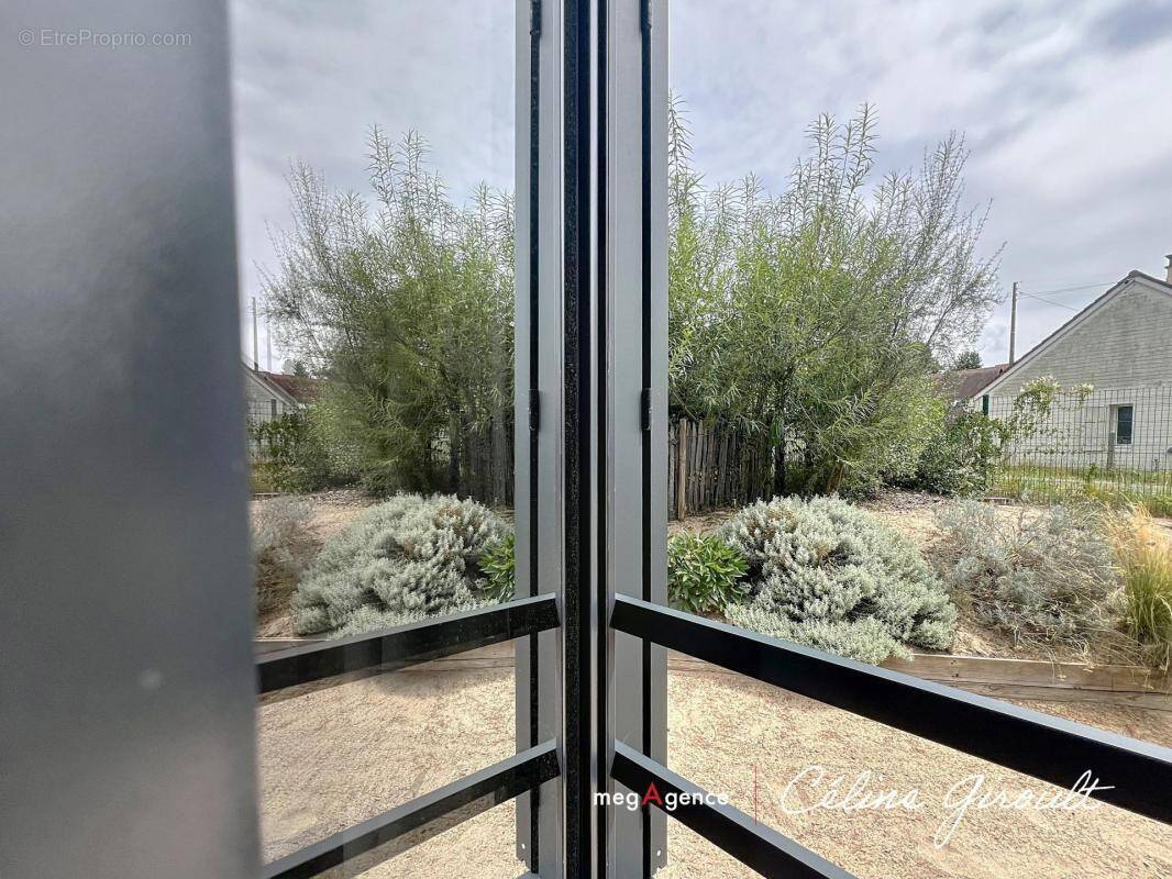 Maison à JULLOUVILLE