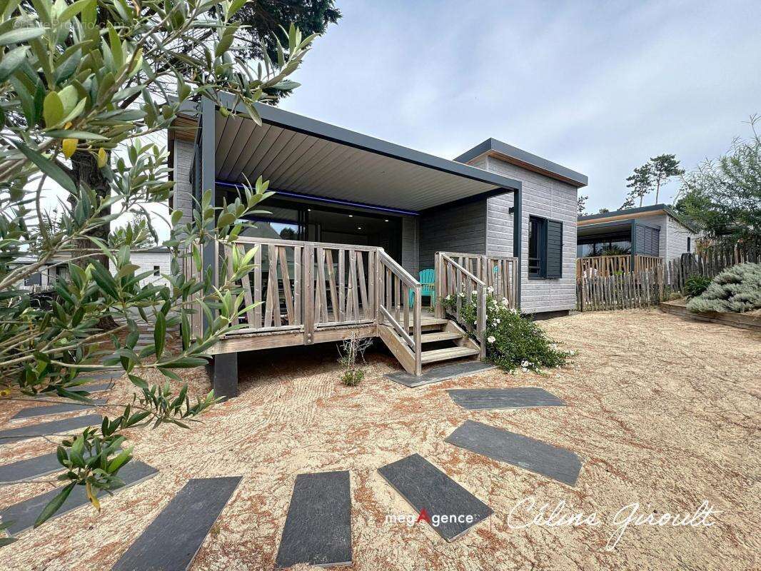 Maison à JULLOUVILLE