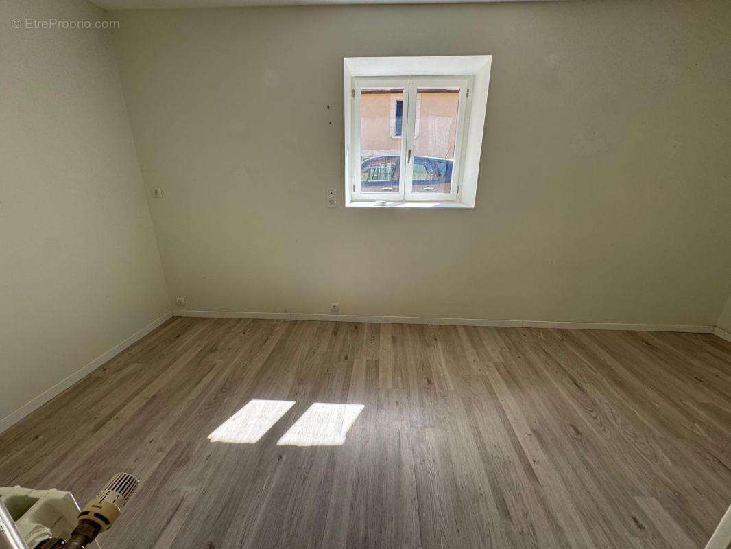 Appartement à ESSAY