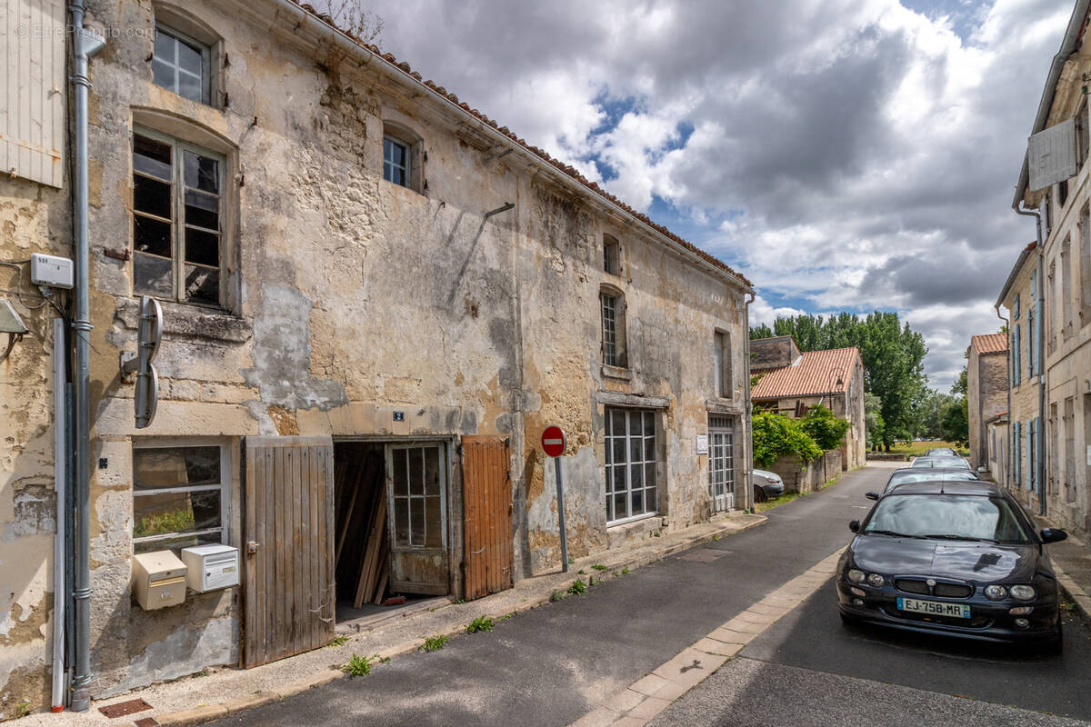 Appartement à SAINT-SAVINIEN