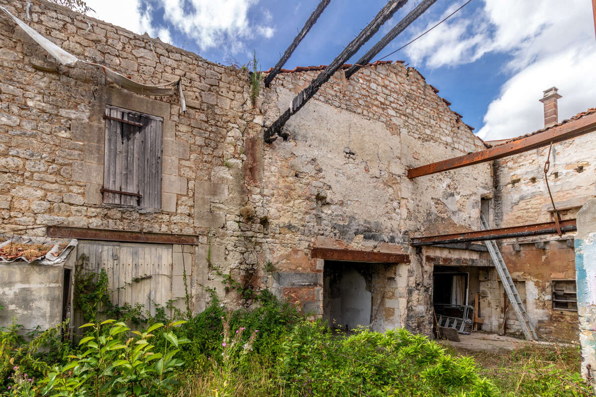 Appartement à SAINT-SAVINIEN