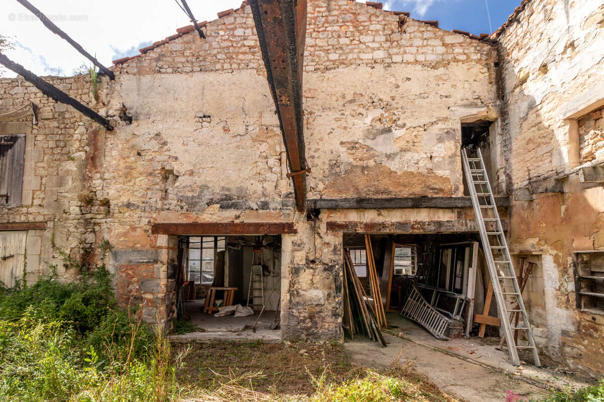 Appartement à SAINT-SAVINIEN