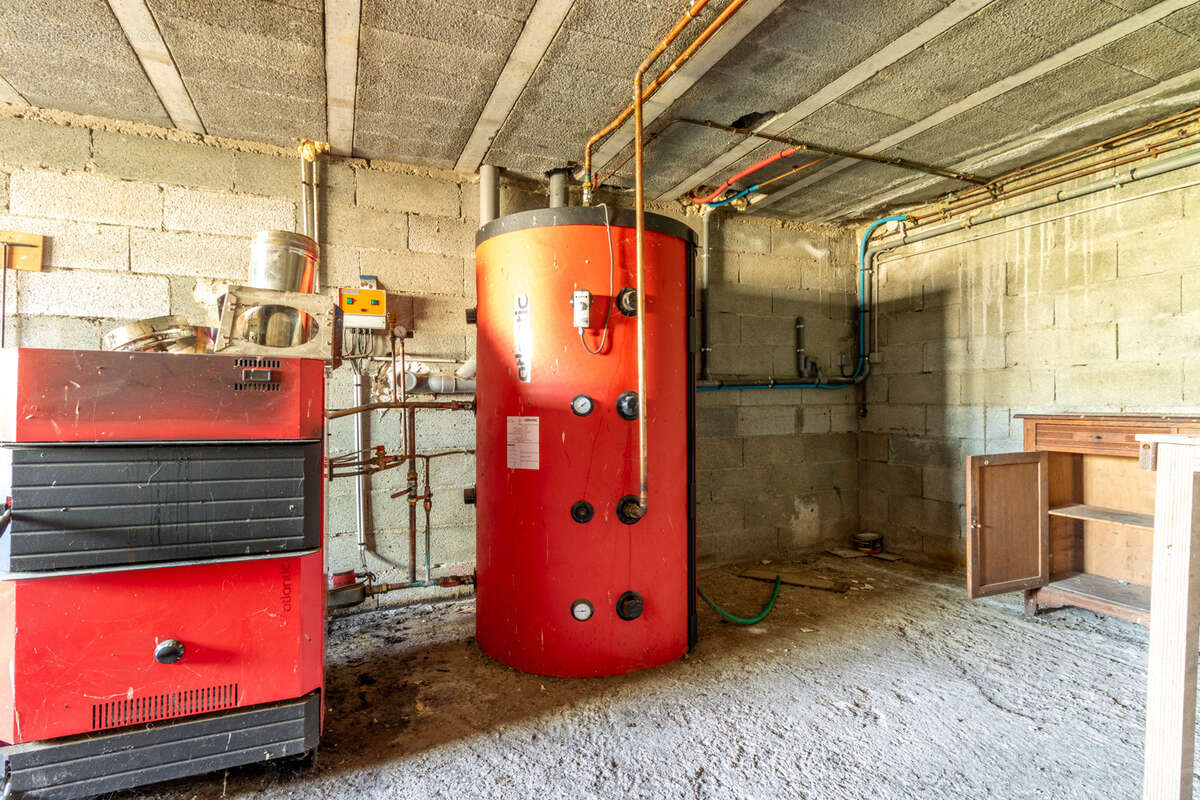 Maison à LES NOUILLERS