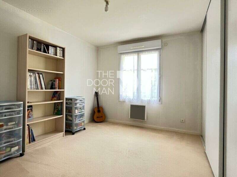 Maison à LES MOLIERES