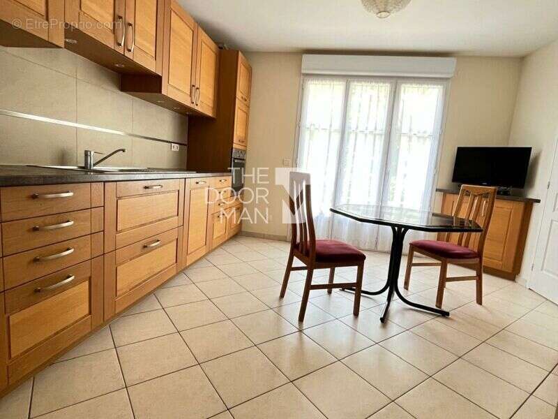 Maison à LES MOLIERES