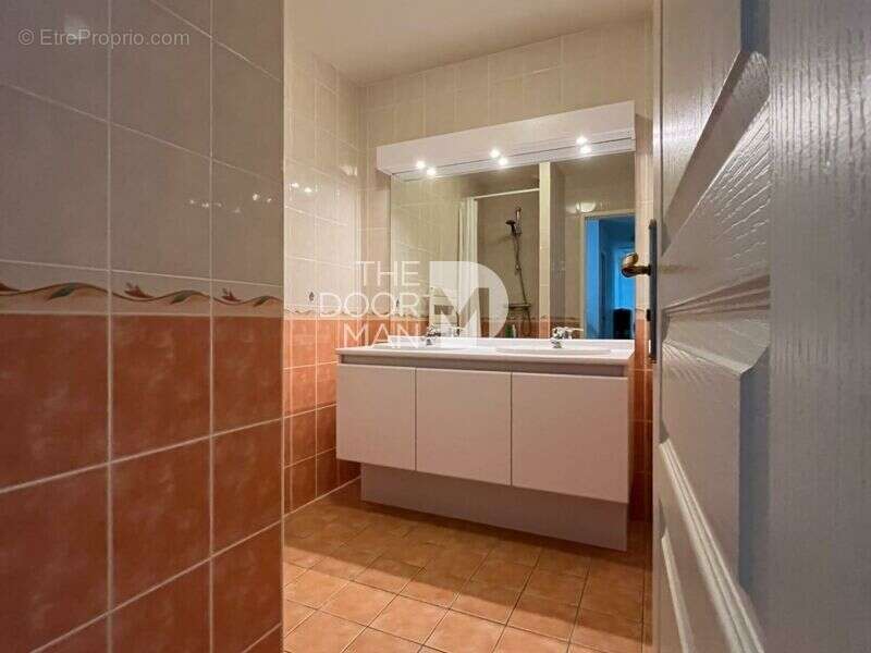 Maison à LES MOLIERES