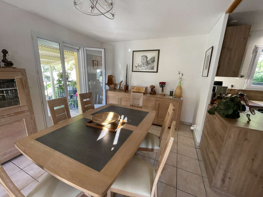 Maison à BOISSET-ET-GAUJAC