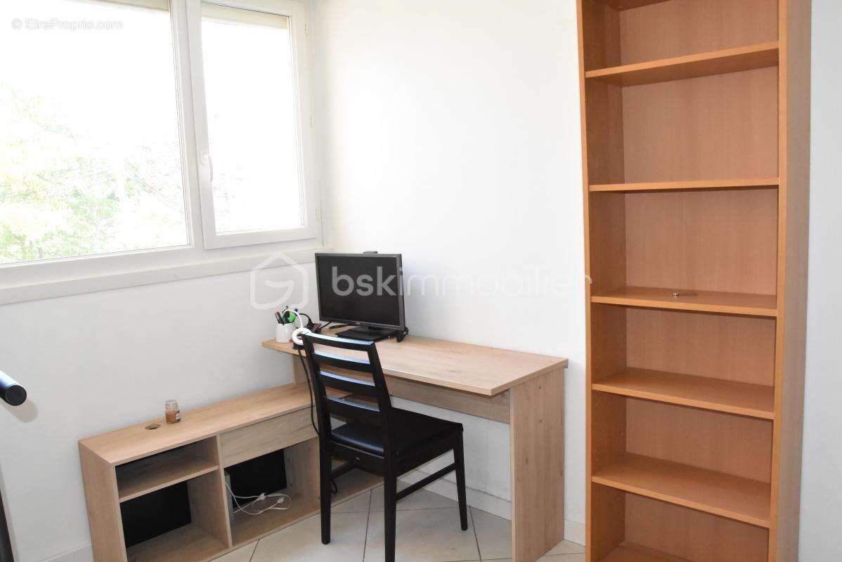 Appartement à LES ULIS