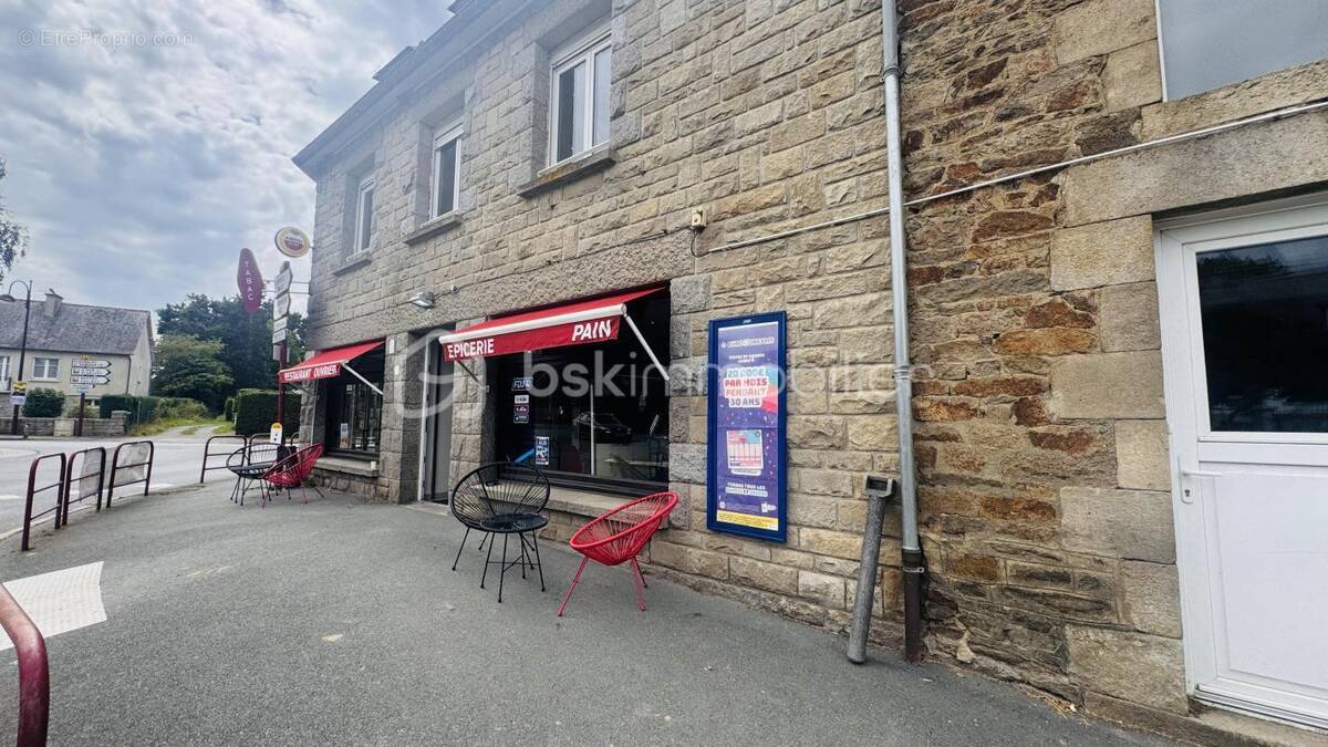 Commerce à LA VICOMTE-SUR-RANCE