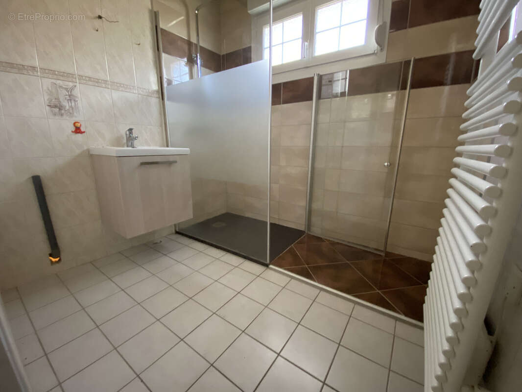 Maison à PUTTELANGE-AUX-LACS