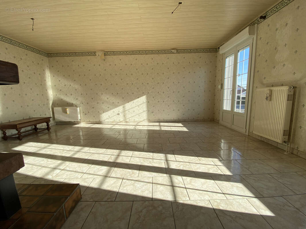 Maison à PUTTELANGE-AUX-LACS