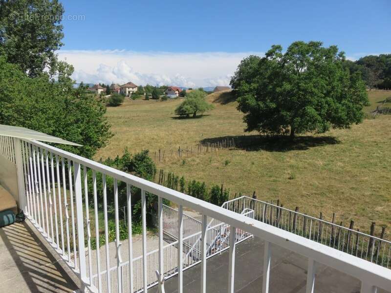 Maison à LES ABRETS