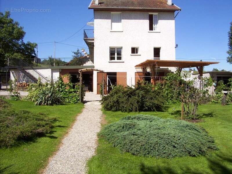 Maison à LES ABRETS