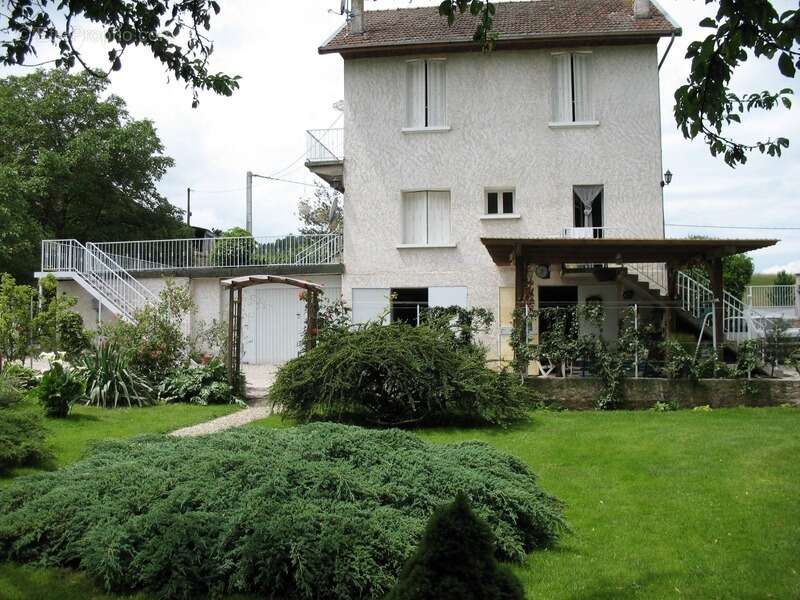 Maison à LES ABRETS