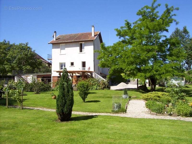 Maison à LES ABRETS