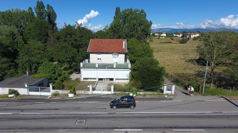 Maison à LES ABRETS