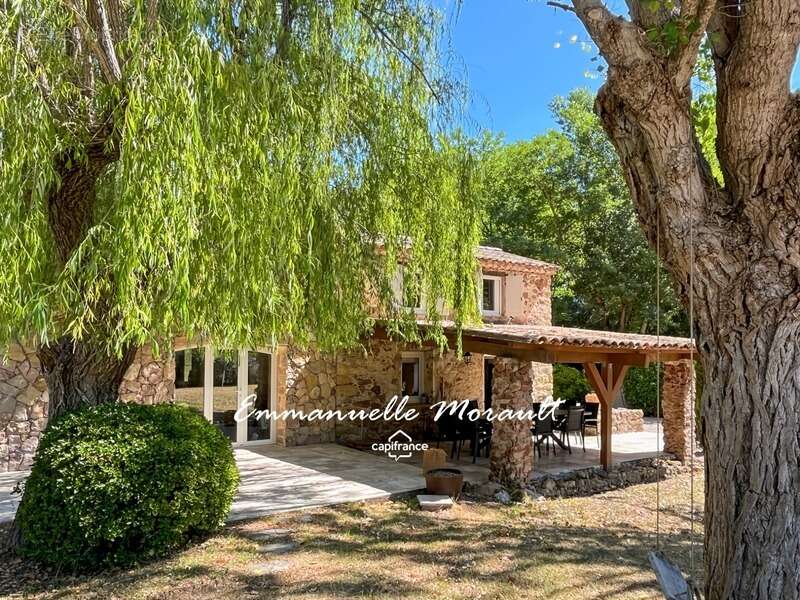 Maison à BAGNOLS-EN-FORET