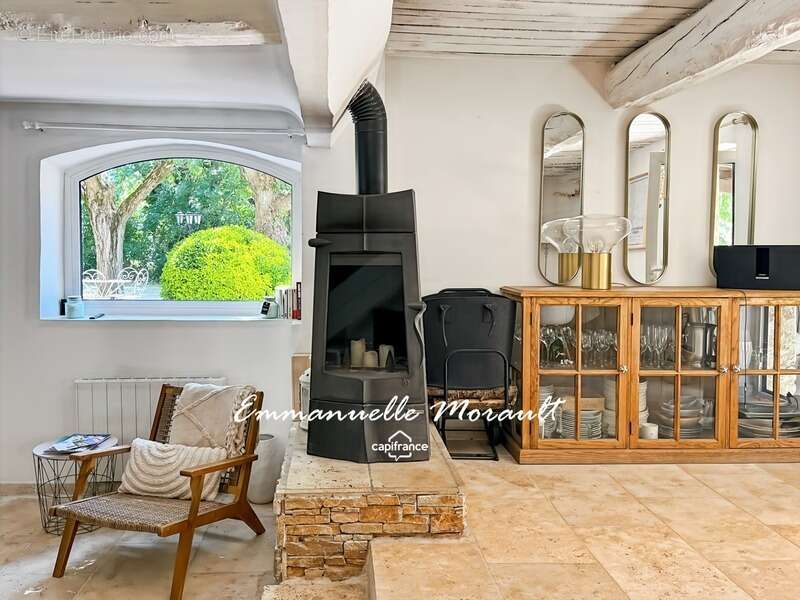 Maison à BAGNOLS-EN-FORET