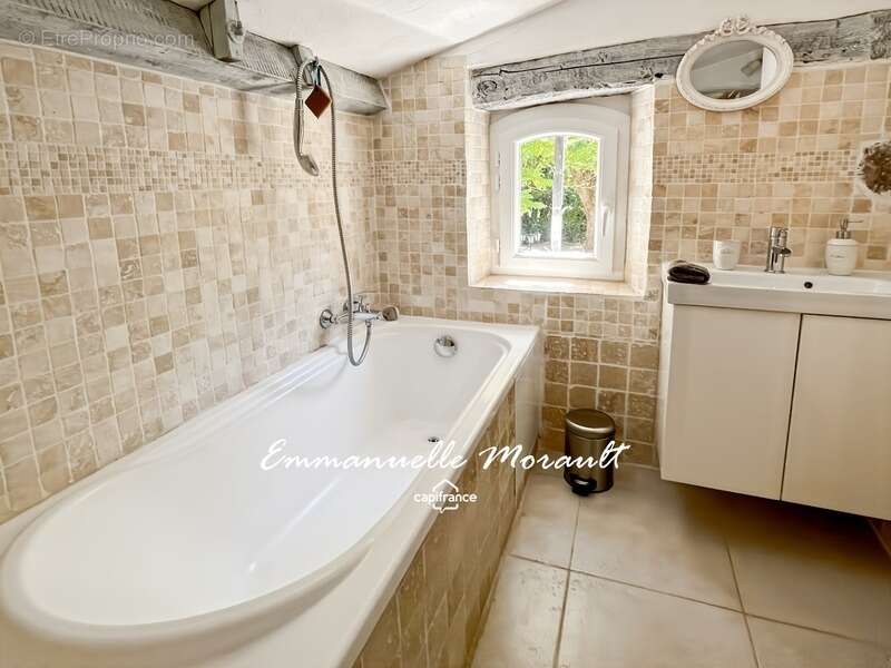 Maison à BAGNOLS-EN-FORET