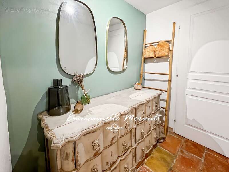 Maison à BAGNOLS-EN-FORET