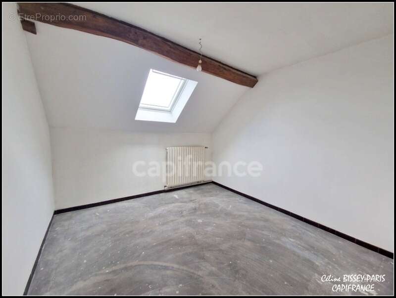 Maison à MALAY-LE-GRAND