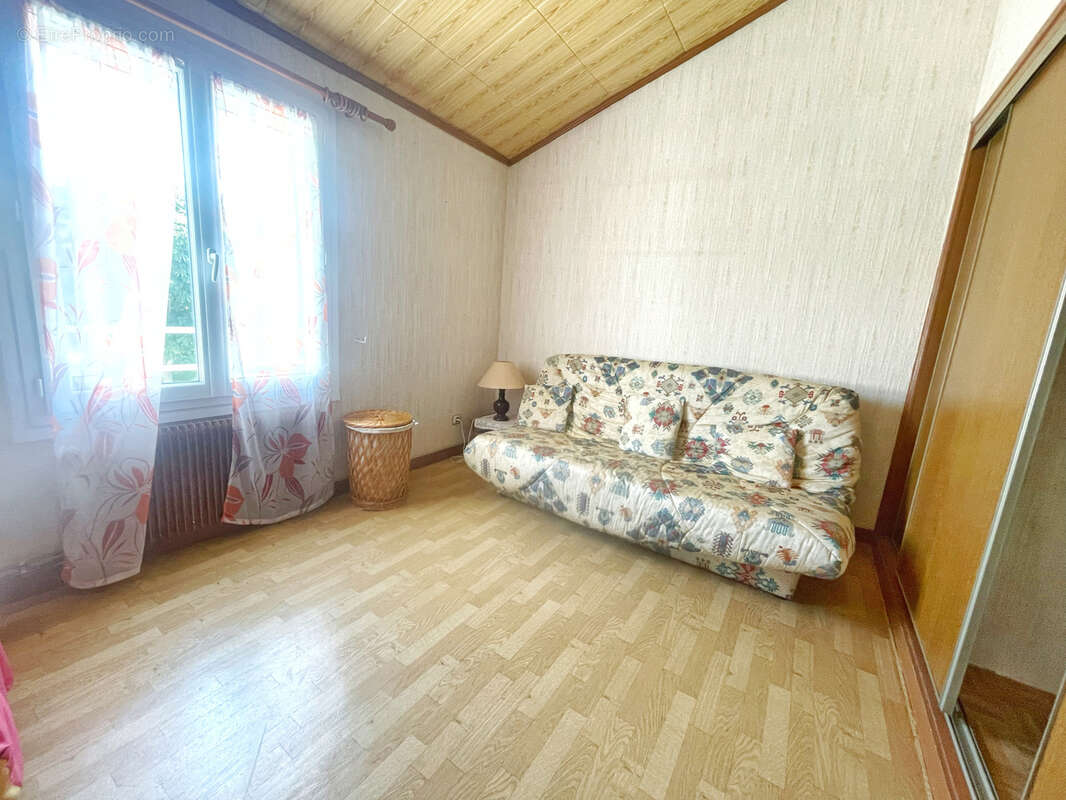 Maison à SEREZIN-DU-RHONE