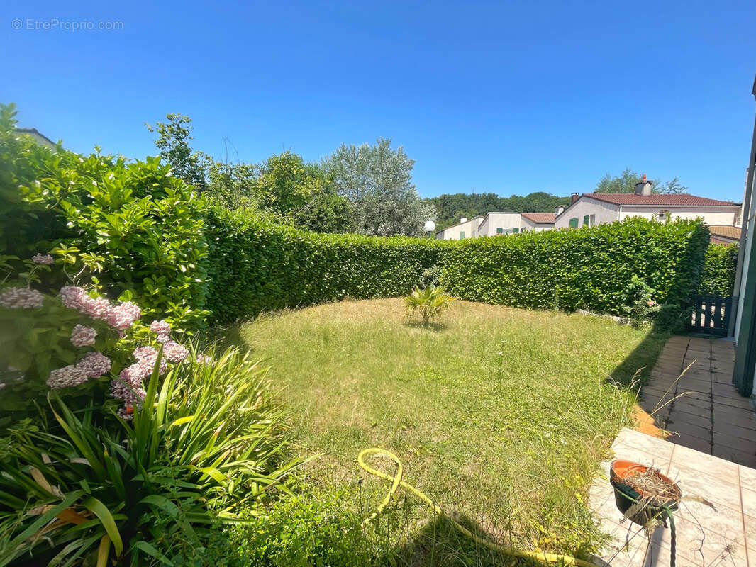 Maison à SEREZIN-DU-RHONE