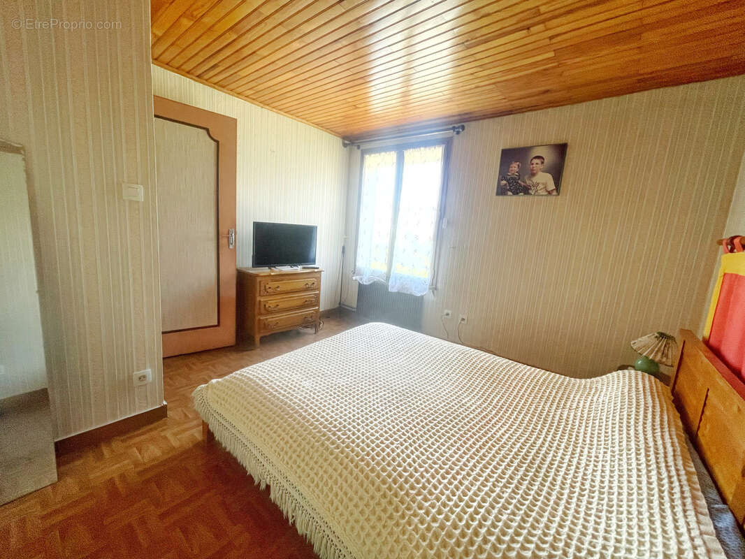 Maison à SEREZIN-DU-RHONE