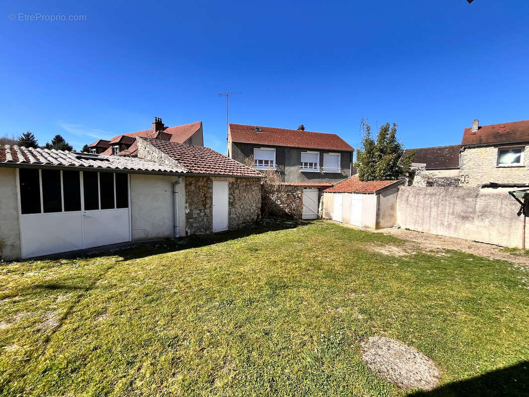 Appartement à BOISSY-LE-CUTTE