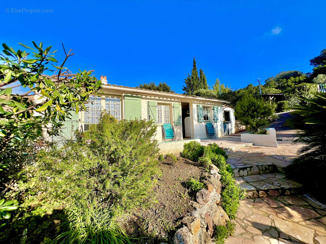 Maison à CAVALAIRE-SUR-MER