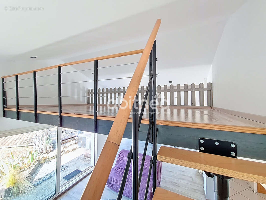 Maison à AMBARES-ET-LAGRAVE