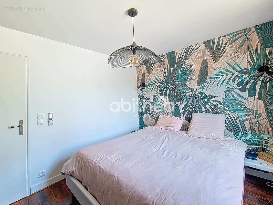 Maison à AMBARES-ET-LAGRAVE