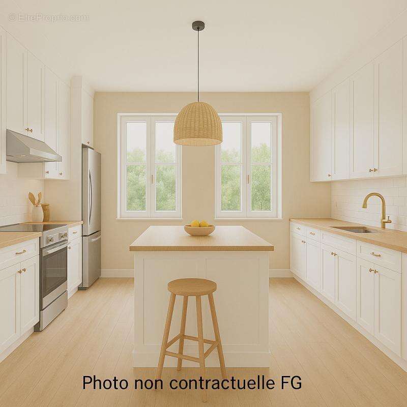 Appartement à SOLLIES-TOUCAS