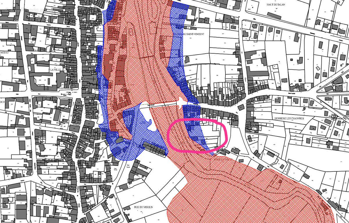 Terrain à MIRECOURT