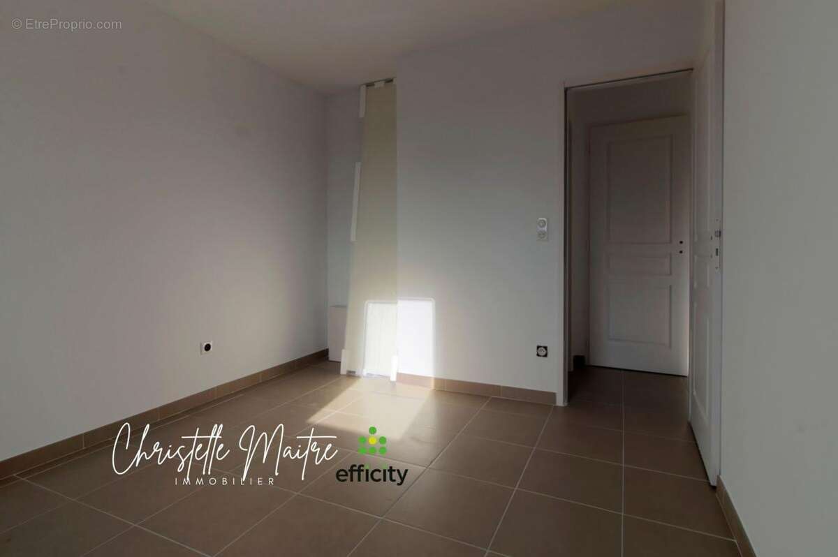 Maison à SAINT-MARTIN-DE-CRAU