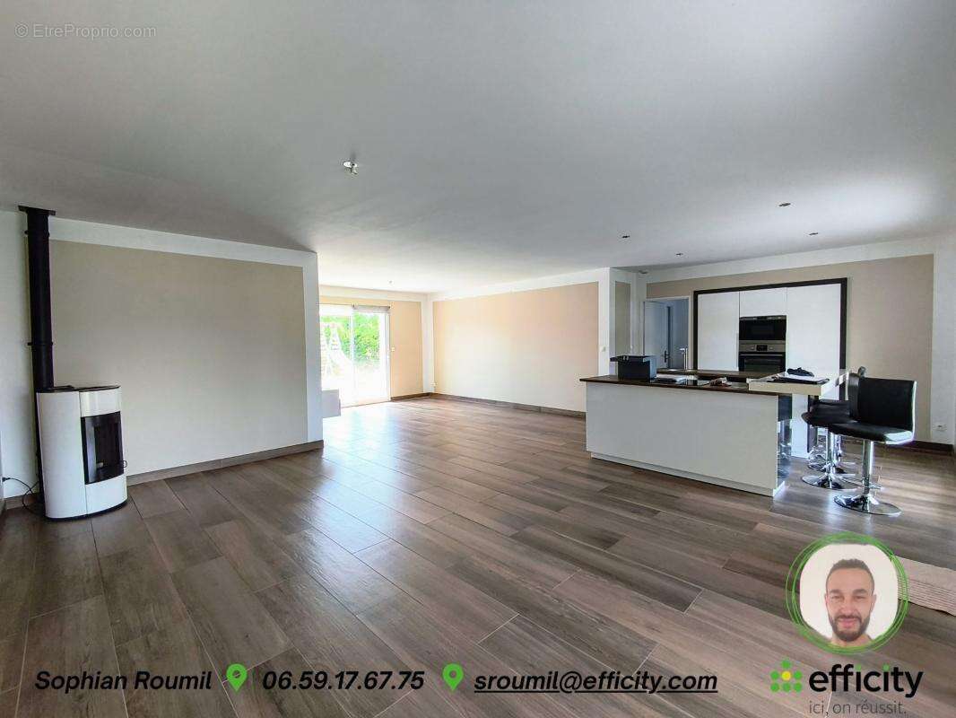 Maison à BARBEZIEUX-SAINT-HILAIRE