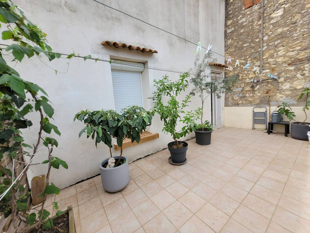 Maison à SALLES-D&#039;AUDE