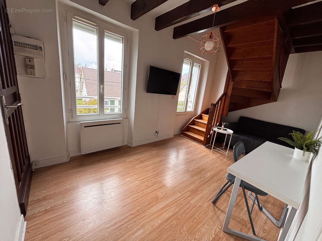 Appartement à CLAYE-SOUILLY