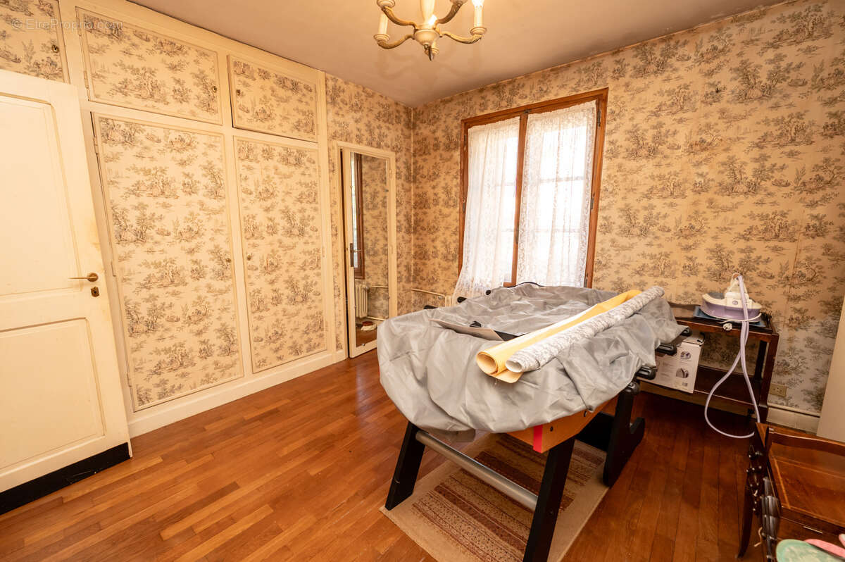 Maison à LES HOPITAUX-NEUFS