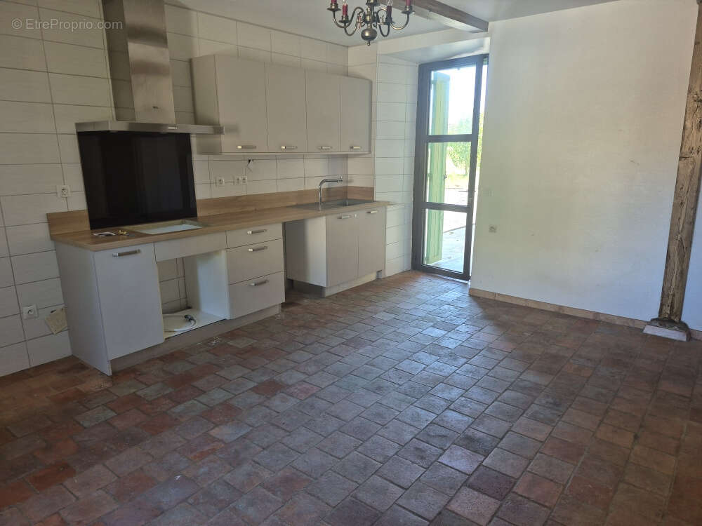 Maison à TRIE-SUR-BAISE