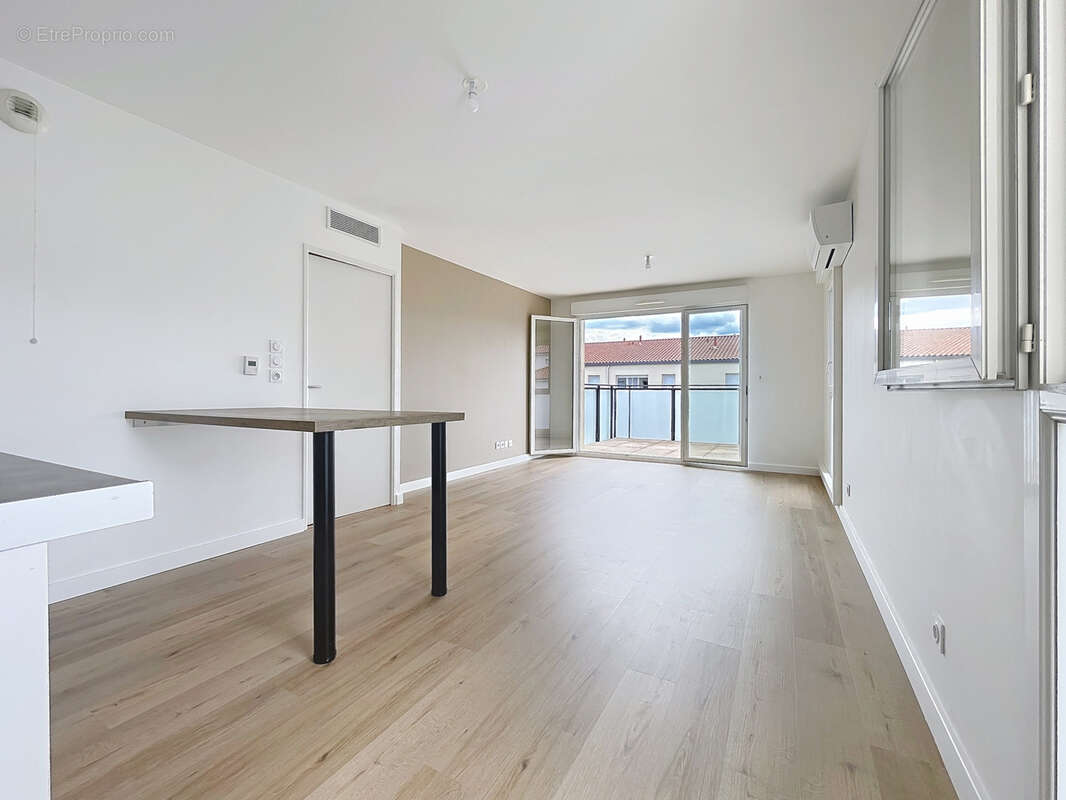 Appartement à VERNAISON