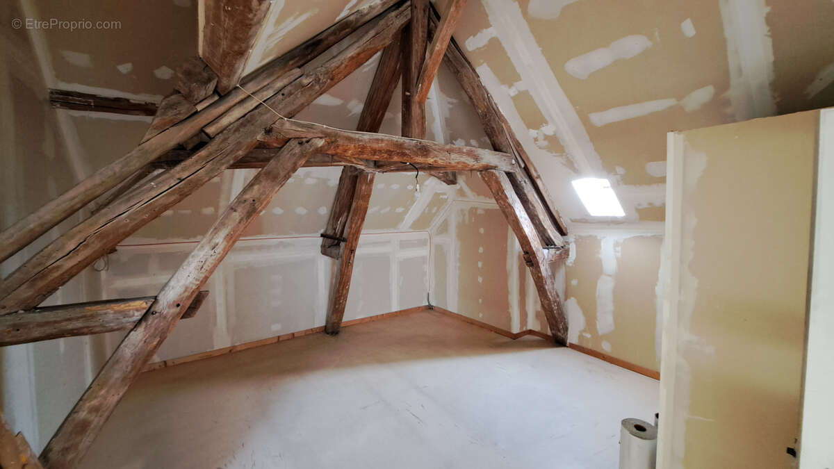 Maison à PONT-SUR-YONNE