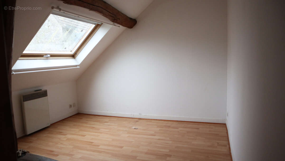 Maison à PONT-SUR-YONNE