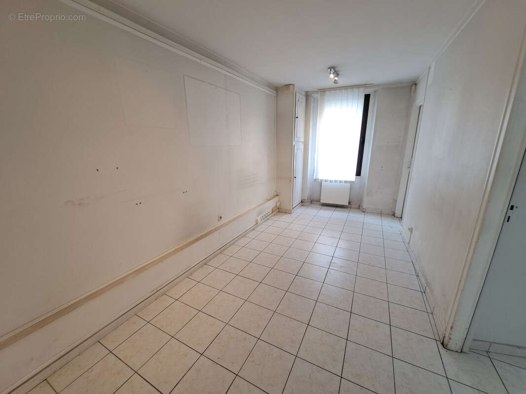 Maison à PONT-SUR-YONNE