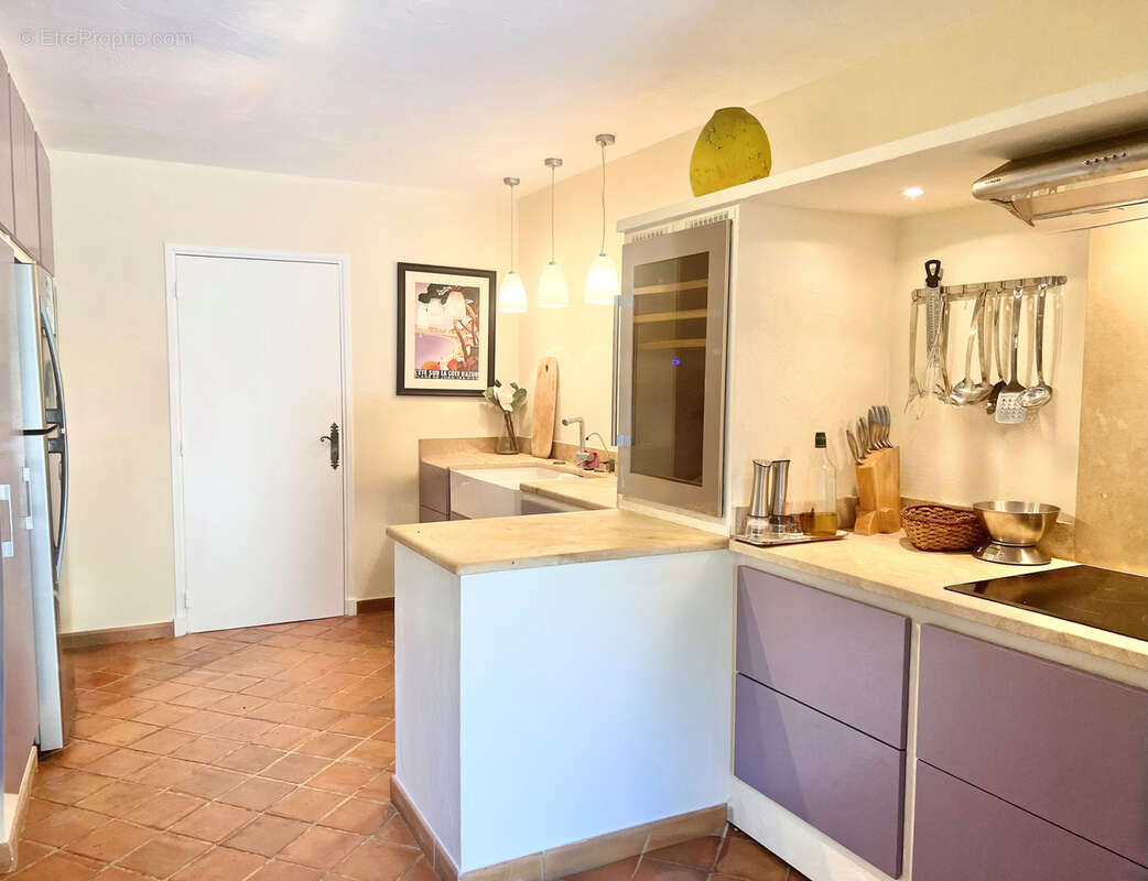 Maison à SAINT-CEZAIRE-SUR-SIAGNE