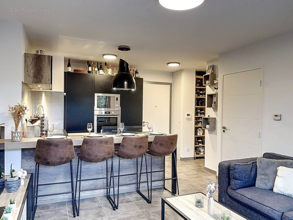 Appartement à ANTHY-SUR-LEMAN