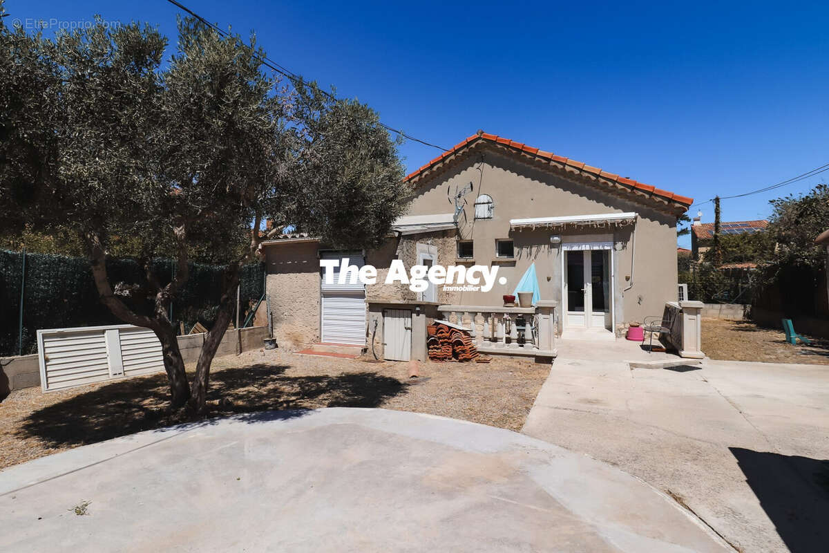 Maison à SAINT-VICTORET